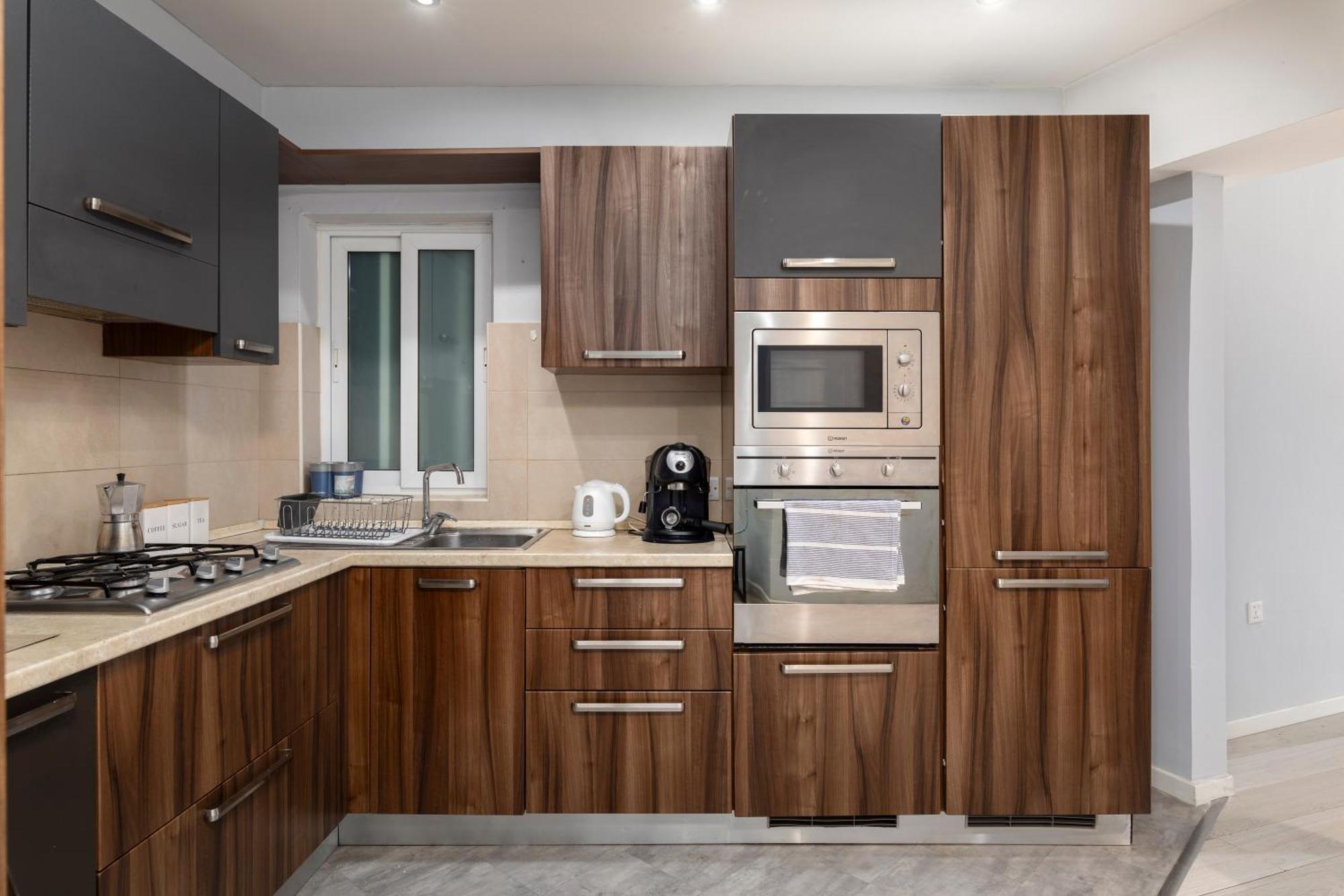Modern 3 Bedroom & 3 Bathroom Apartment - Near Balluta Bay San Ġiljan Buitenkant foto