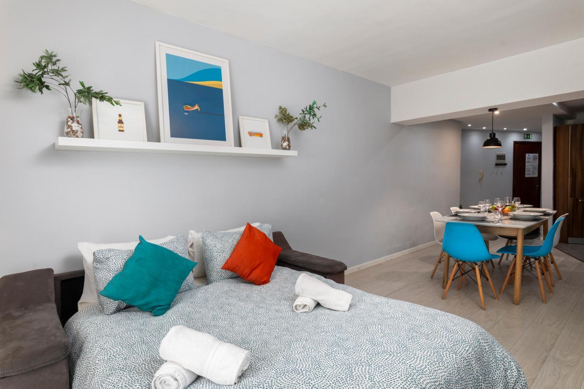 Modern 3 Bedroom & 3 Bathroom Apartment - Near Balluta Bay San Ġiljan Buitenkant foto