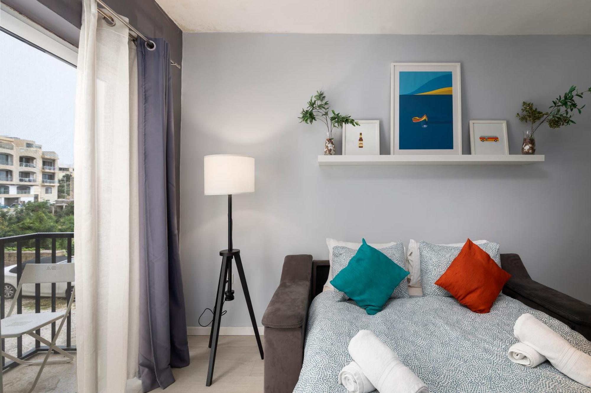 Modern 3 Bedroom & 3 Bathroom Apartment - Near Balluta Bay San Ġiljan Buitenkant foto